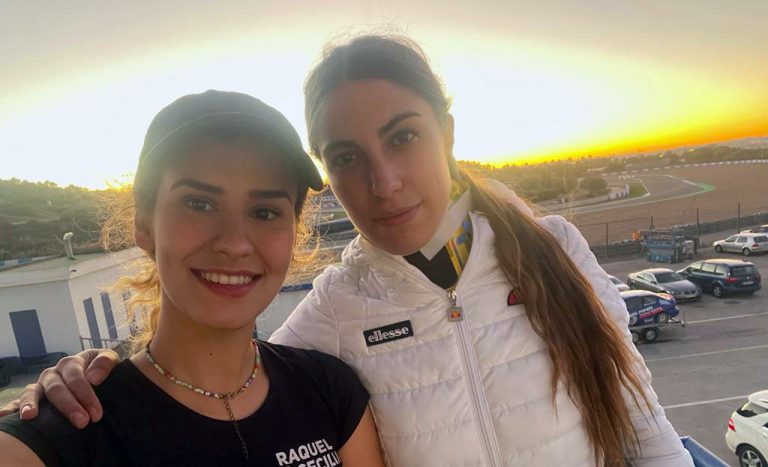 Raquel Cecilia y Laura Martínez.