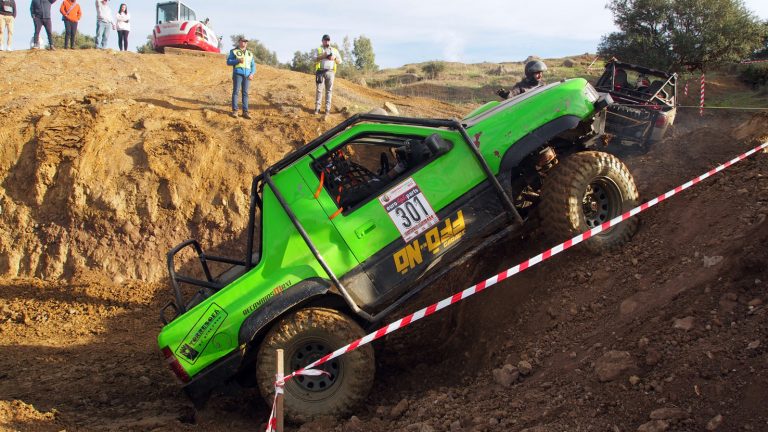 El equipo Team Fiti, con el único Opel Frontera que participa en el CAEX 4×4, estará presente en el III Extreme 4×4 de Torrox 2022 en la categoría Mejorado