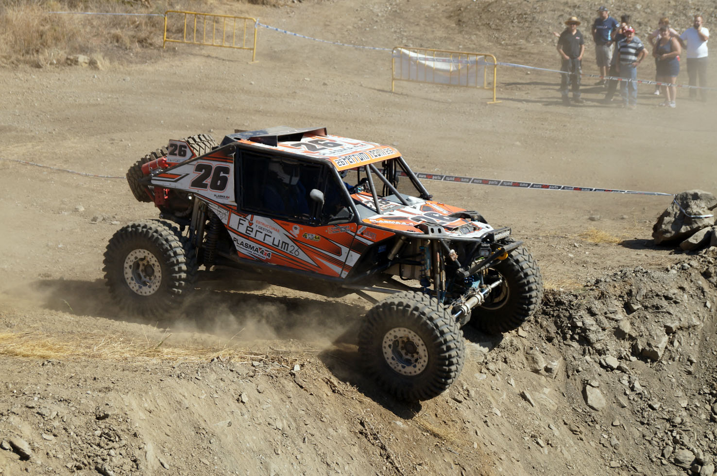 Súper Proto afrontando un obstáculo en Trofeo Iberian King Torrox 2021.