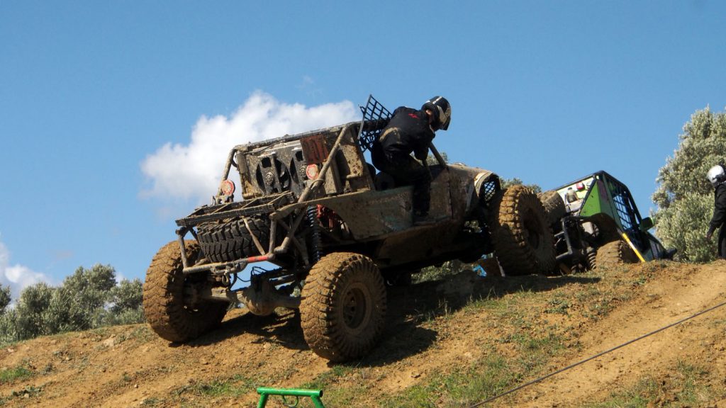 Equipo MJ Neumáticos V Extreme 4x4 Pizarra 2023 etapa resistencia 1.