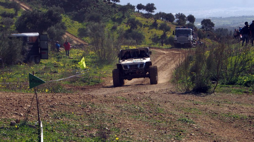 Equipo MJ Neumáticos V Extreme 4x4 Pizarra 2023 etapa resistencia 1.