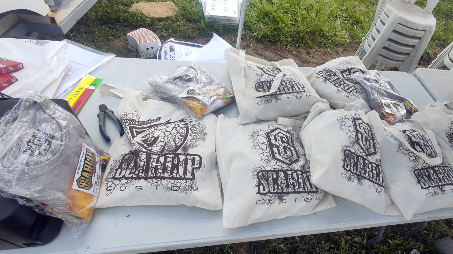 Extreme 4x4 de Castellar 2025 camisetas Scarlip en edición limitada.