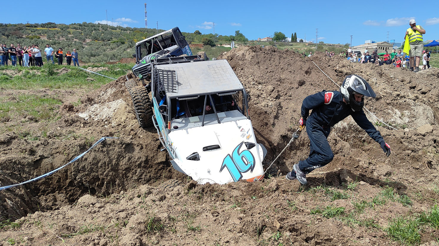 Extreme 4x4 de Castellar 2025 equipo MJ Neumáticos.