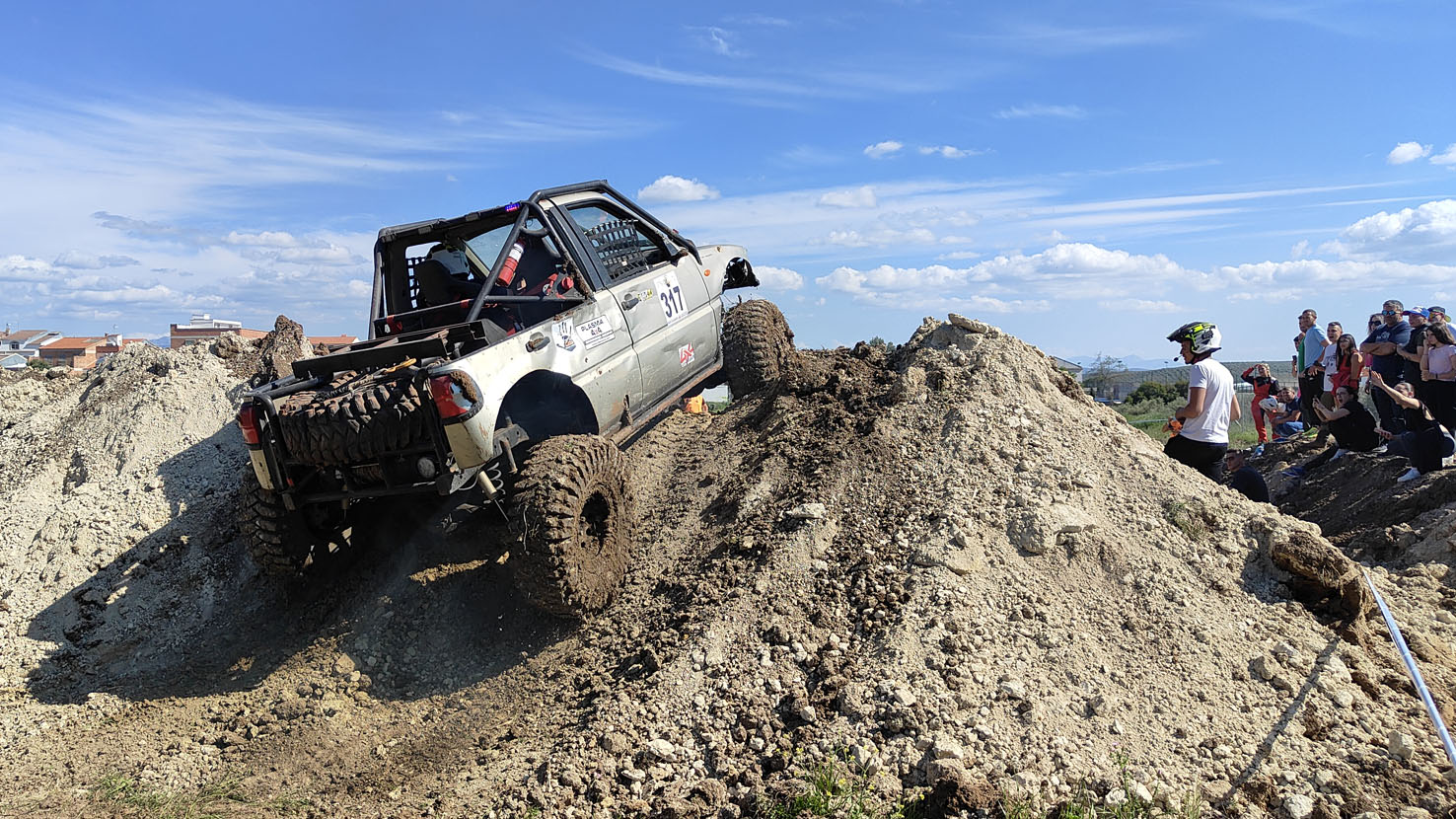 Extreme 4x4 de Castellar 2025 equipo Revienta Pistones.