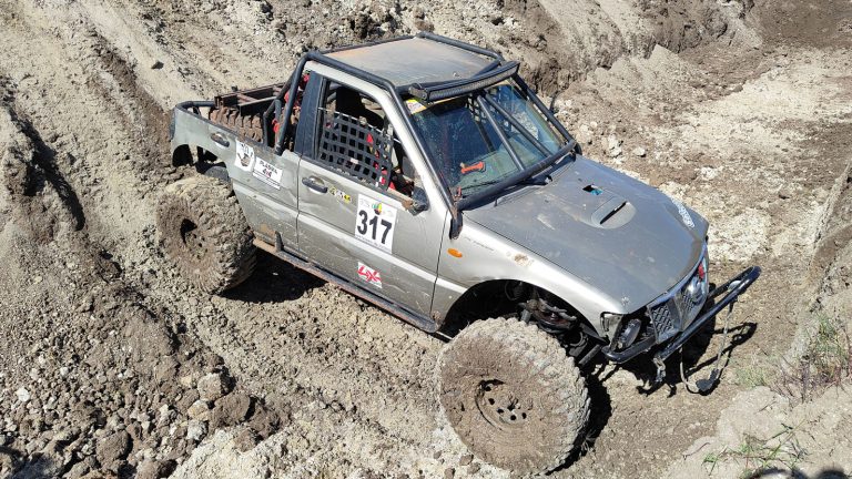 Equipo Revienta Pistones Extreme 4x4 de Castellar 2025.