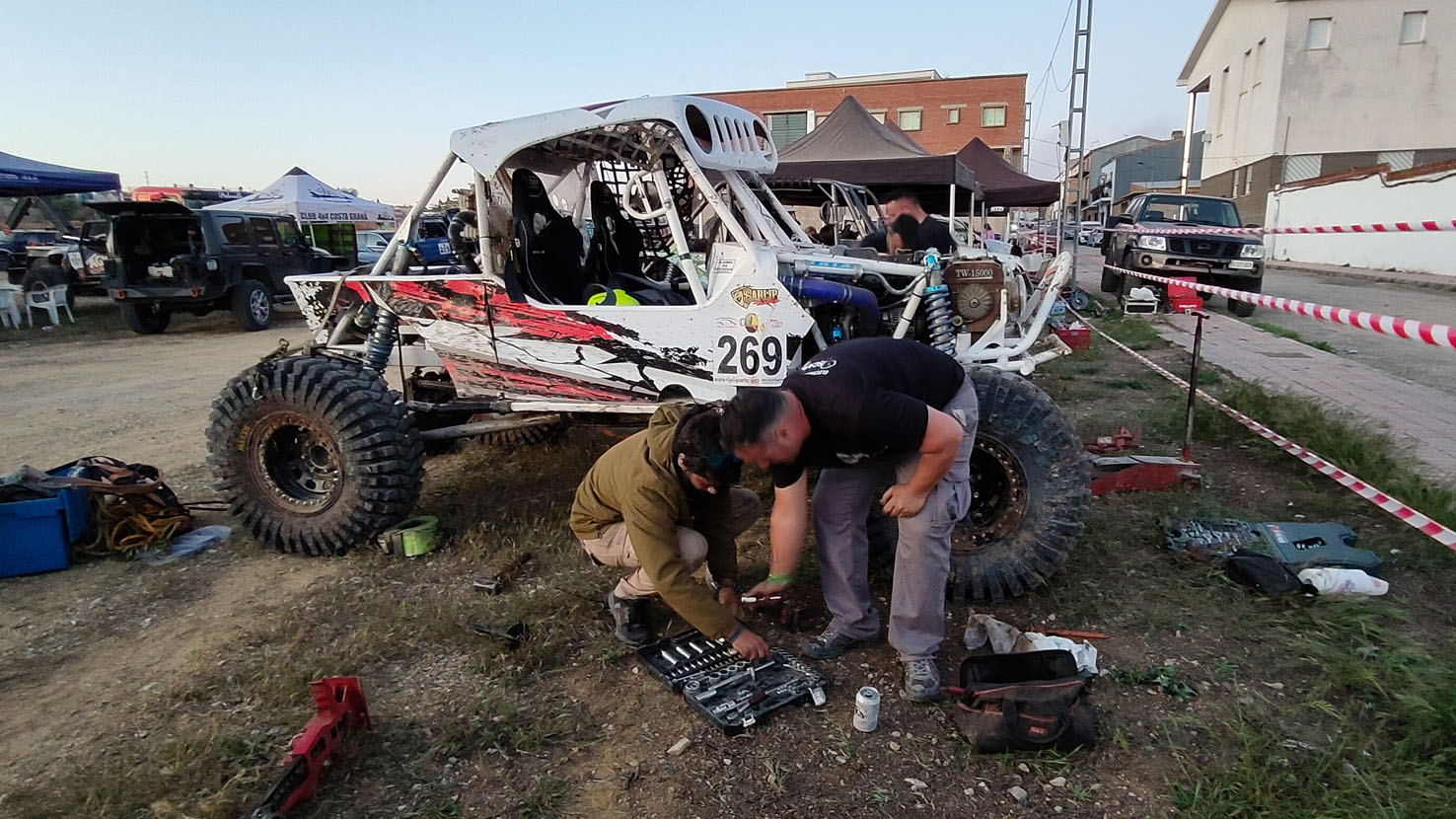 Equipo Electromecánica Óscar Extreme 4x4 de Castellar 2025.