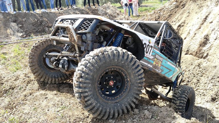 Extreme 4x4 de Castellar 2025 equipo MJ Neumáticos.