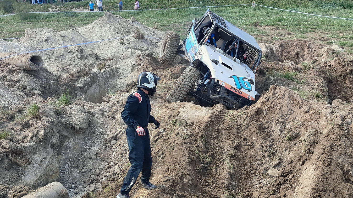 Extreme 4x4 de Castellar 2025 equipo MJ Neumáticos.