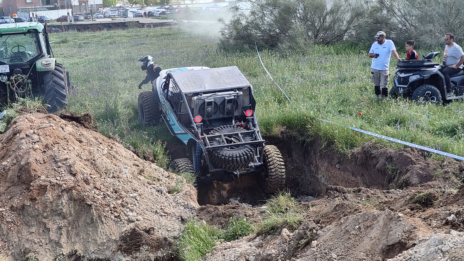 Extreme 4x4 de Castellar 2025 equipo MJ Neumáticos.