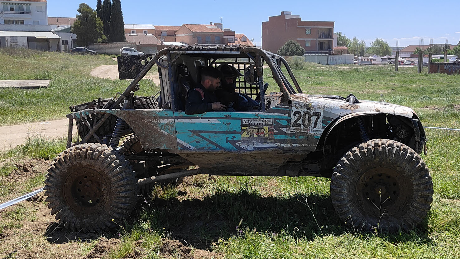 Extreme 4x4 de Castellar 2025 equipo MJ Neumáticos.