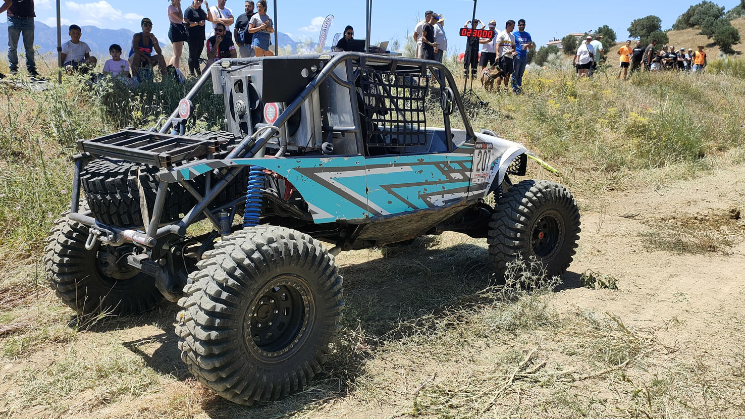 Equipo MJ Neumáticos VII Extreme 4x4 de Pizarra 2025.