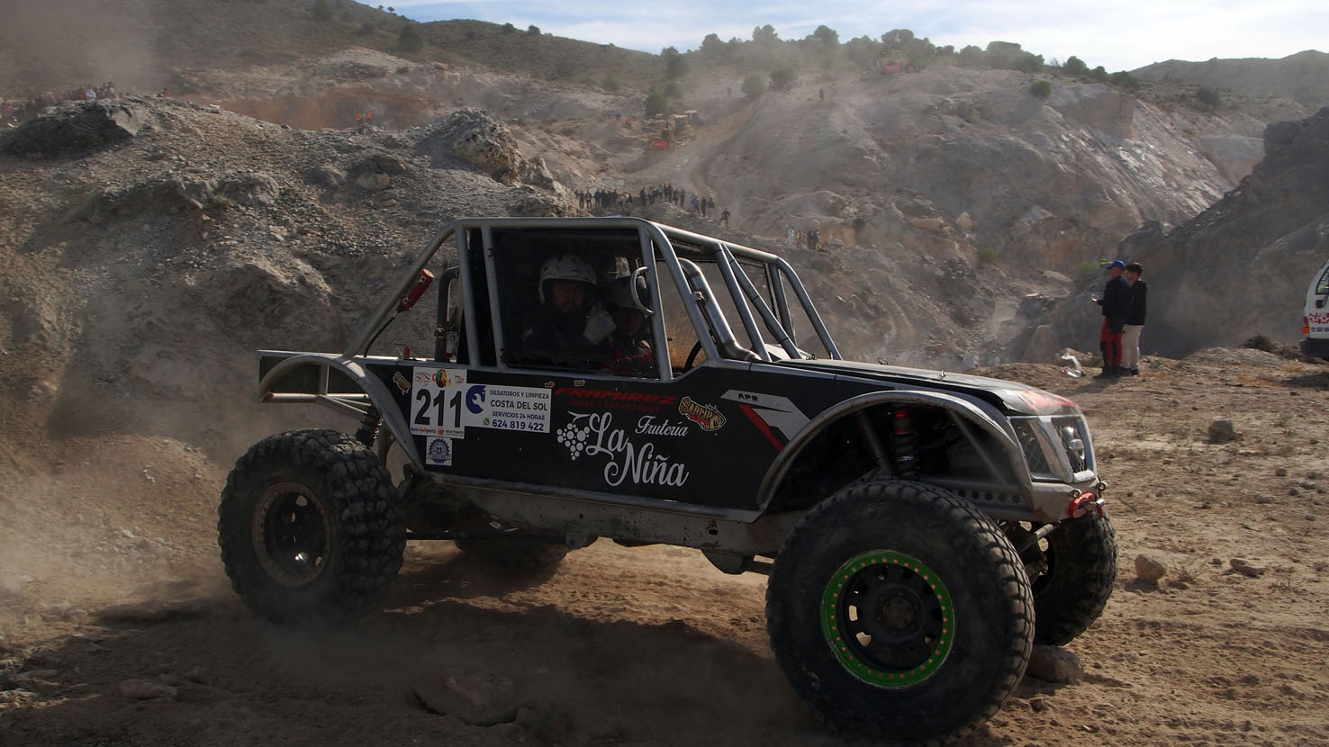 Equipo Team Berlanga Extreme 4x4 de Baza 2025.