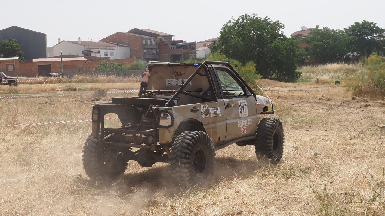 Extreme 4x4 Castellar 2026 Equipo Revienta Pistones.
