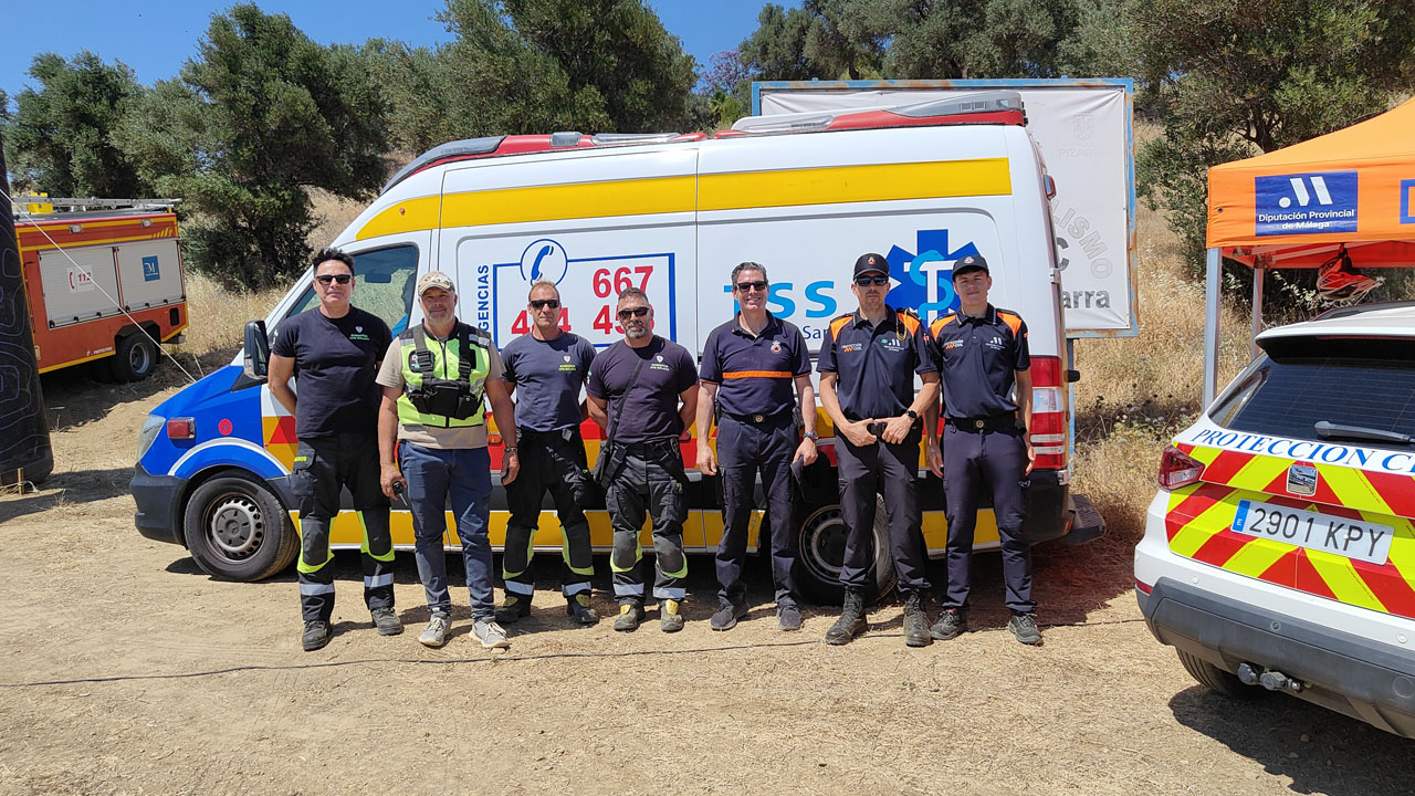 Equipo de seguridad en el Extreme 4x4 de Pizarra 2026.